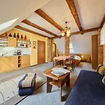 U Hronova-5 By Interhome *