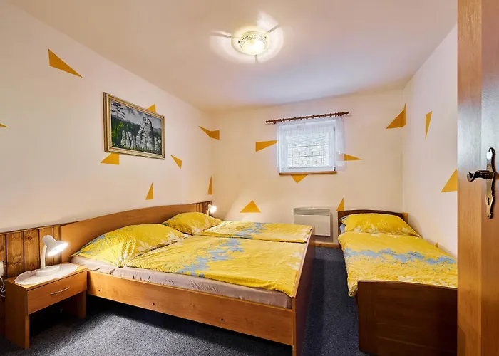U Hronova-5 By Interhome * Chlivce